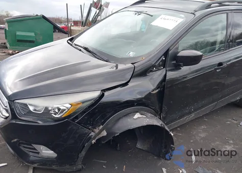 2018 Ford Escape Se из США, поврежденный, VIN 1FMCU9GD7JUC99815